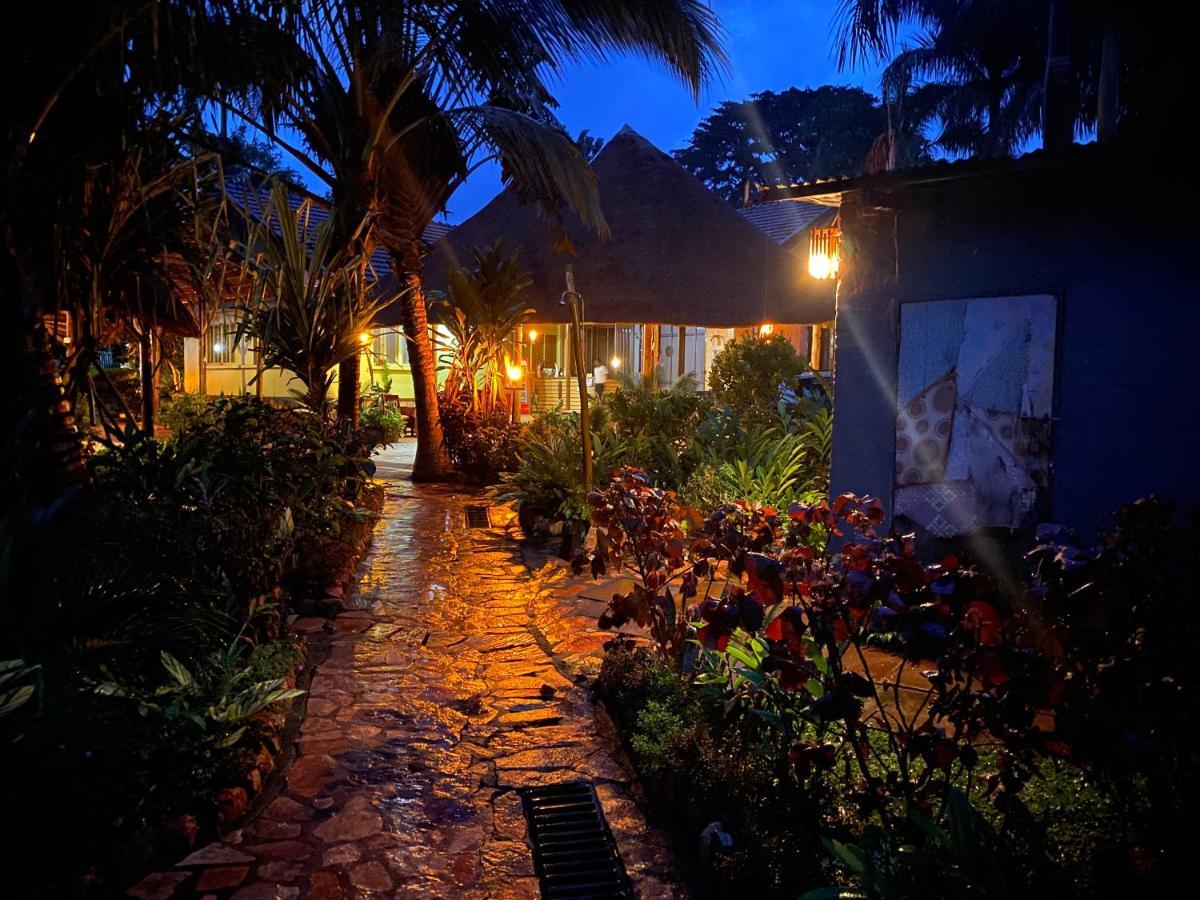 Afro Smile Hotel And Guest House-جينجا المظهر الخارجي الصورة