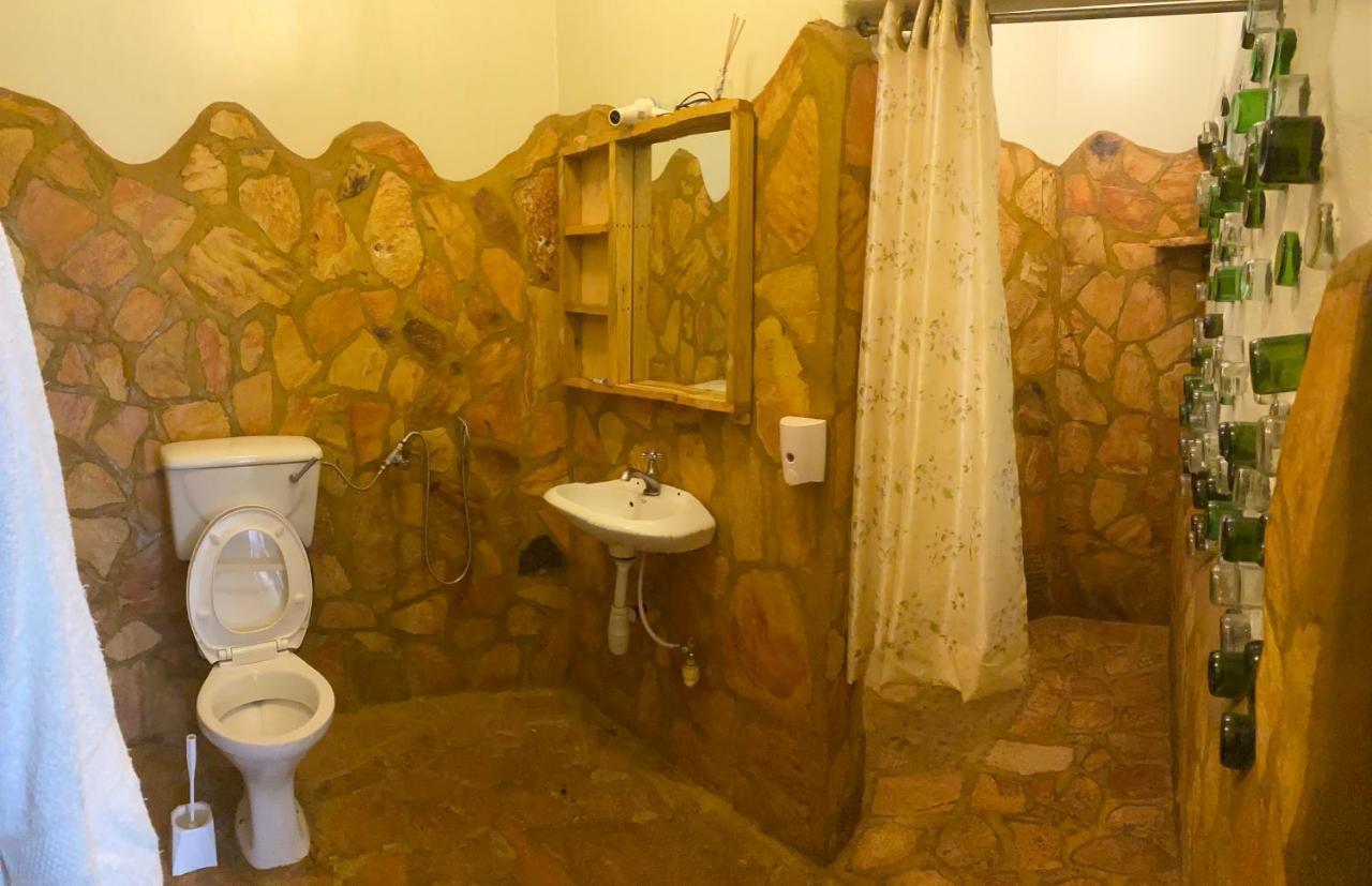 Afro Smile Hotel And Guest House-جينجا المظهر الخارجي الصورة