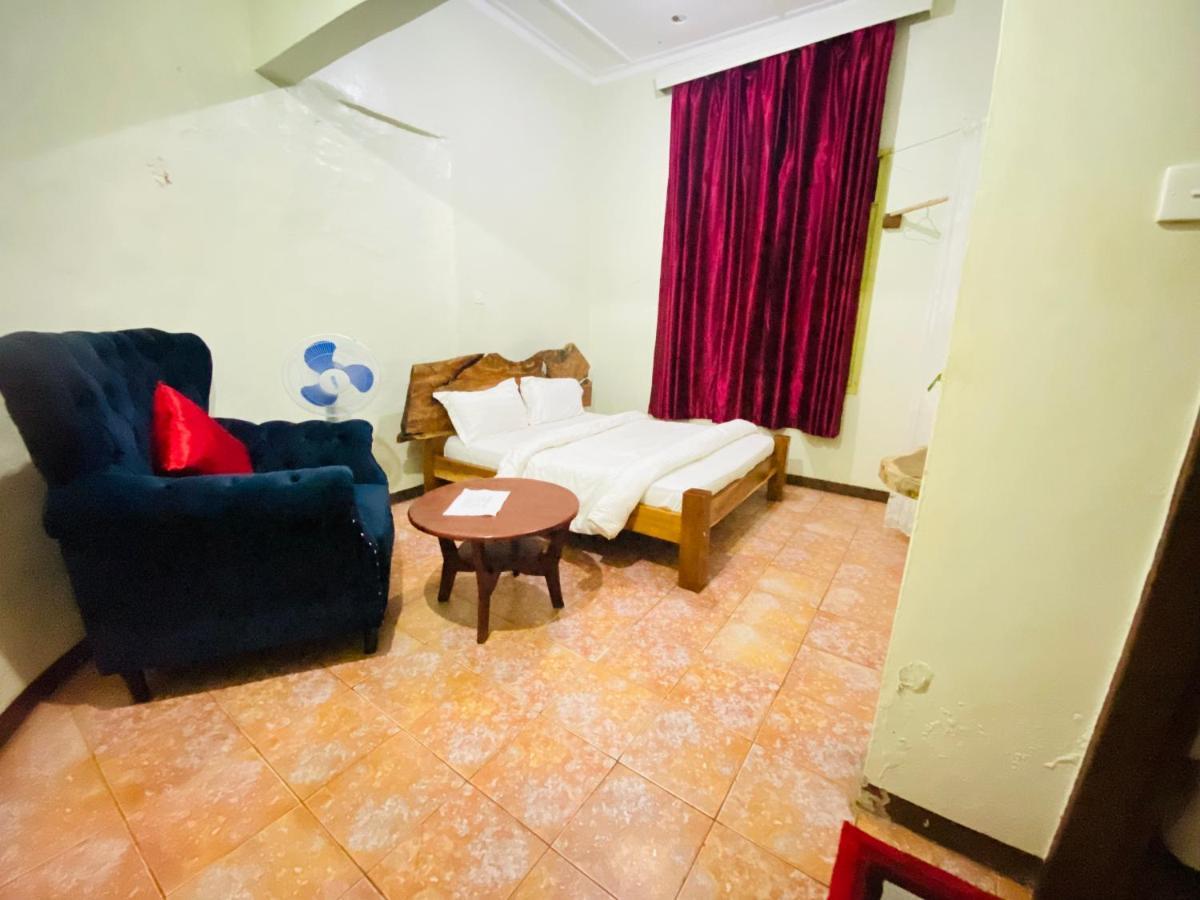 Afro Smile Hotel And Guest House-جينجا المظهر الخارجي الصورة