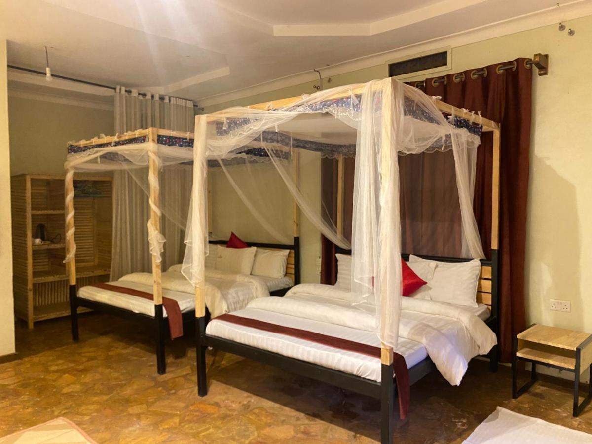 Afro Smile Hotel And Guest House-جينجا المظهر الخارجي الصورة
